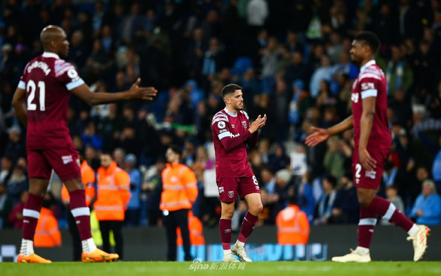 TA评红军面临问题：定位球防守成短板；球队压迫力不足